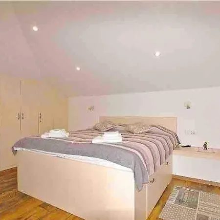 Luxury Five Star In Old Marina *