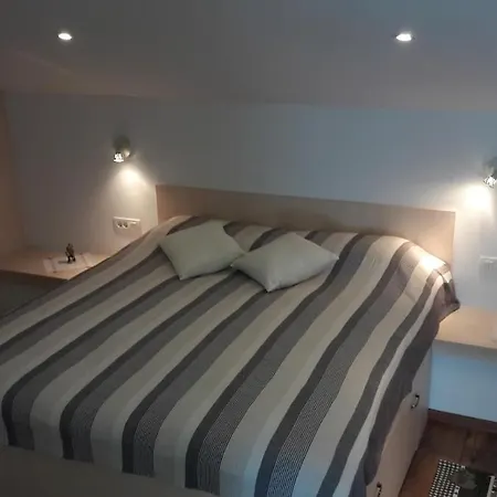 Luxury Five Star In Old Marina
